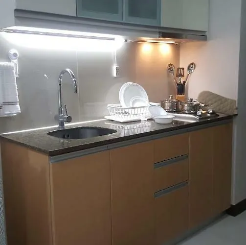 101 Newport Boulevard C1 Apartment *