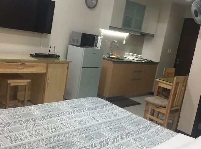 101 Newport Boulevard C1 Apartment *